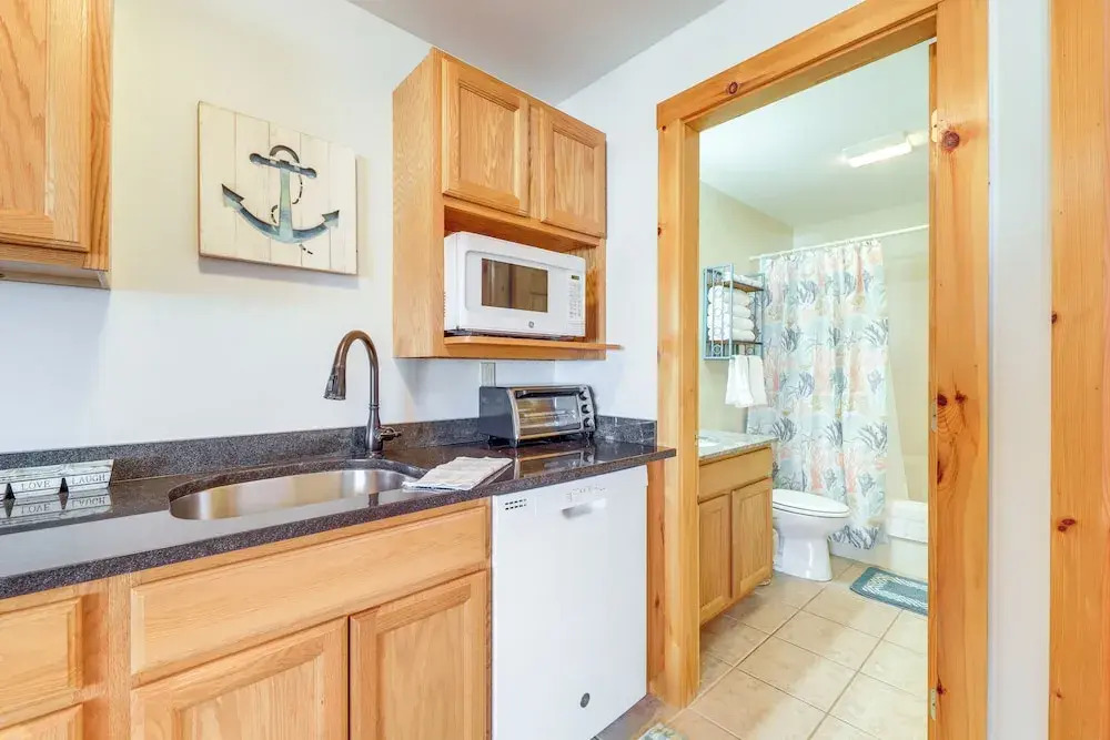Wells Vacation Rental ~ 1 Mi to Beach Access!