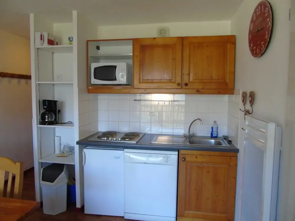 Lou Services Apartment CB70 LSI 001
