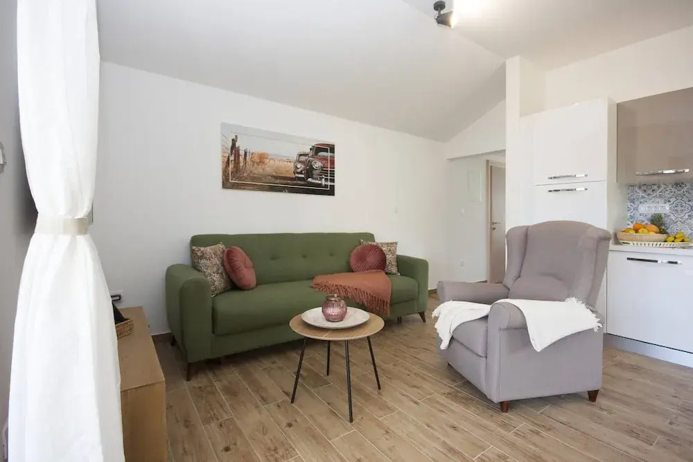 Modern and Cozy Apartment for 3 Guests