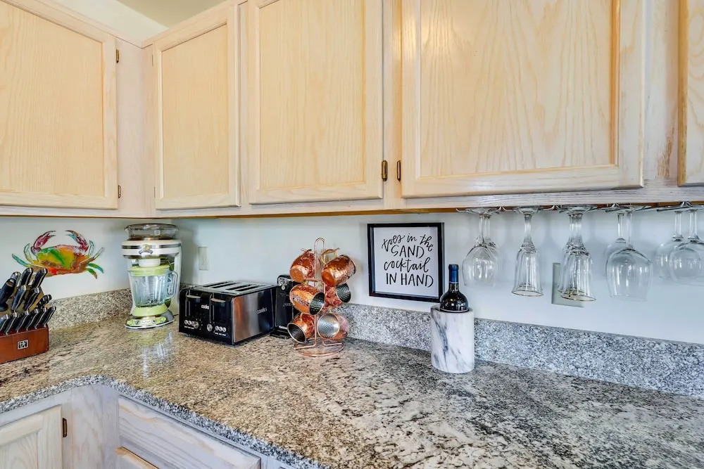 Hot Tub & Fire Pit: Outer Banks Family Getaway!