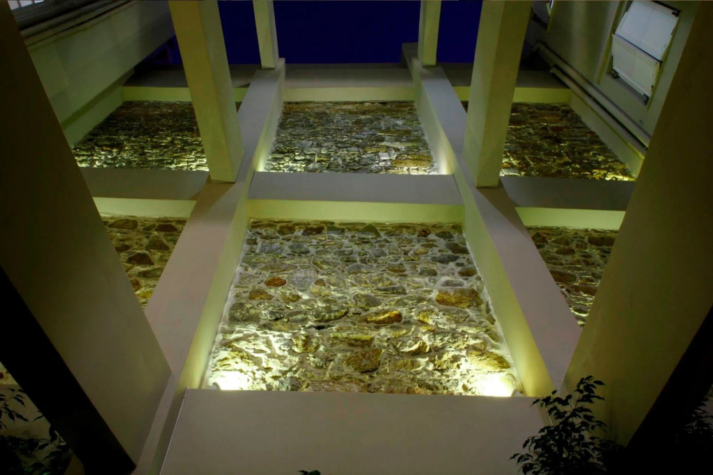 Diogenis Hotel