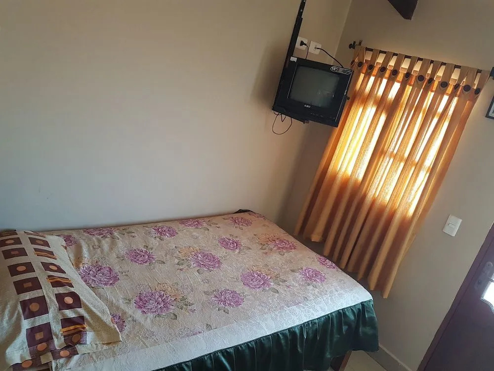 Alojamiento El Turista - Hostel