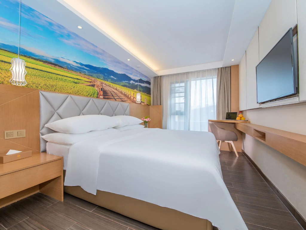 Vienna 3 Best Hotel (Yaxin Hospital Aeon Mall)