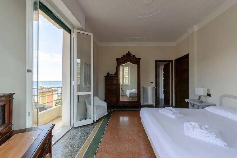 Altido Fronte Mare a Varazze