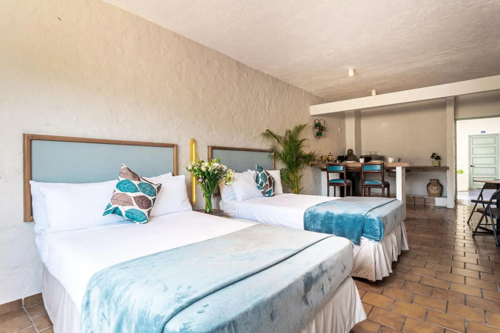 Hotel Suites del Sol