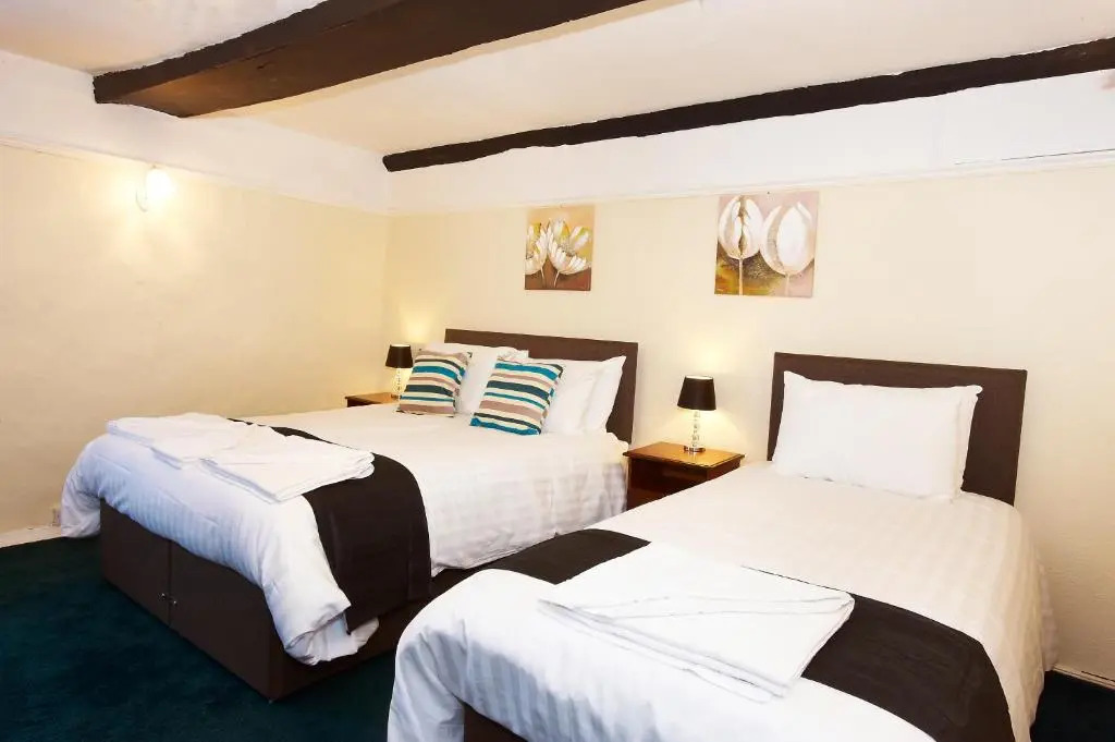 The Black Swan Inn