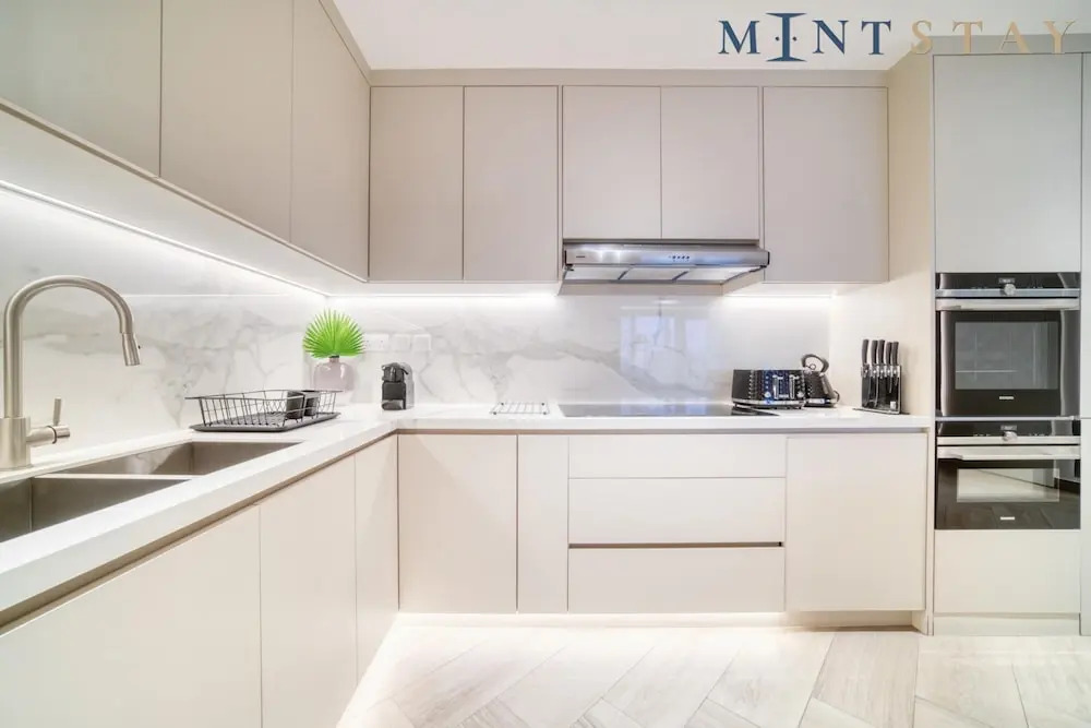 Exclusive 2BR Apt With Superb Balcony Marina Views