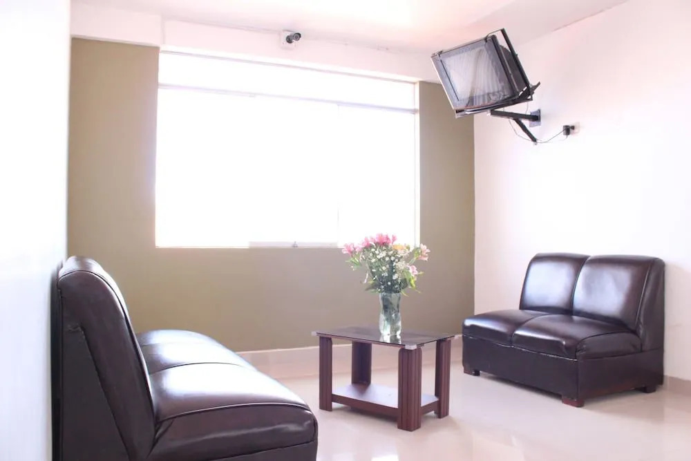 Apart y Hostal "El Puma"