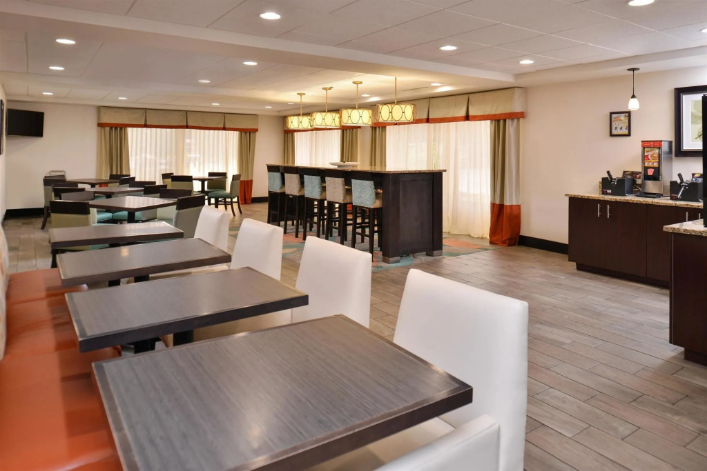 Best Western Plus Chicagoland - Countryside