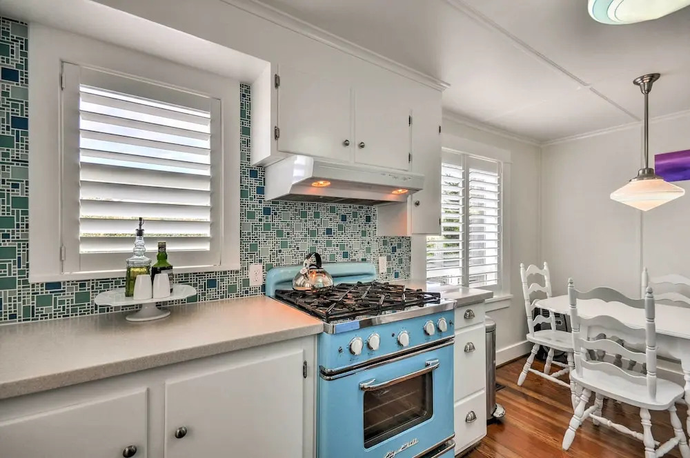 Waterfront Seaside Beach Home w/ Views & Hot Tub!