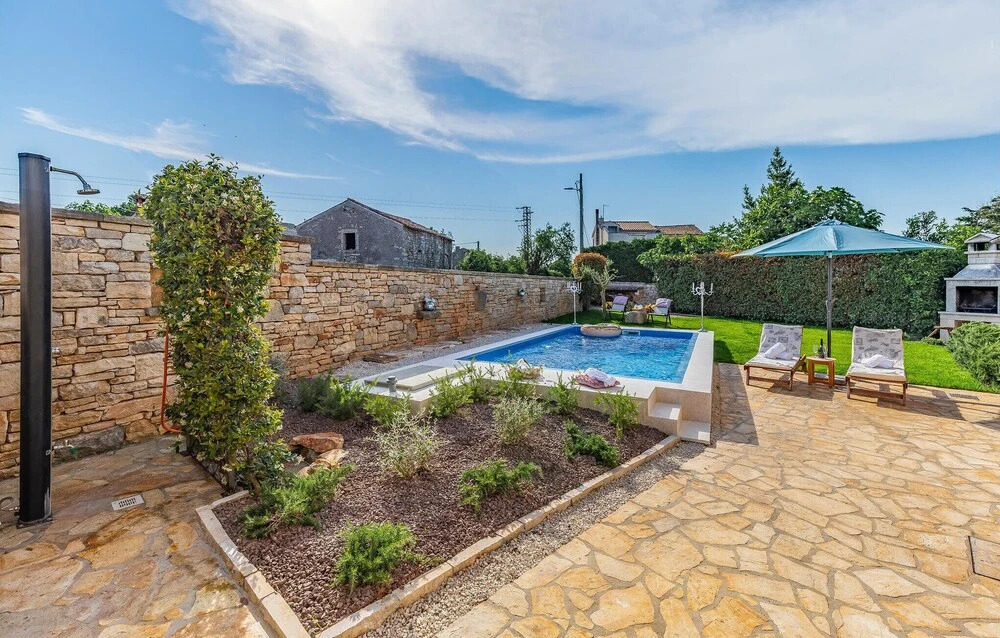 Amazing Home In Sisan