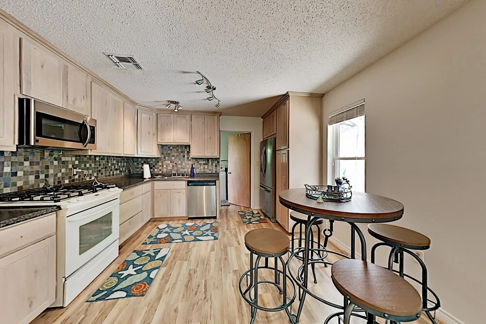 Coastal Getaway: Large Yard, Firepit - Near Beach 2 Bedroom Home
