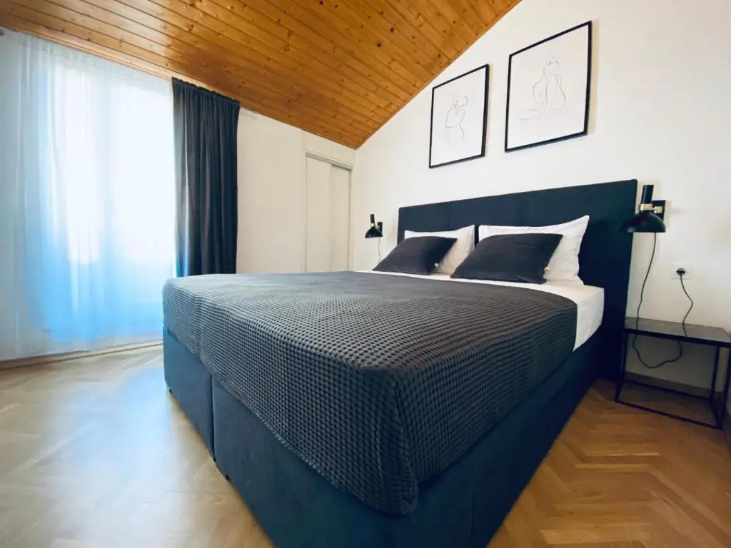 Cirjak Apartments