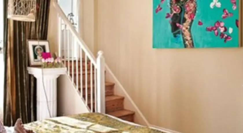 FG Property - Notting Hill, Kensington Gardens Square, Flat 3