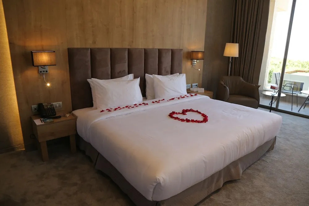Twinz Hotel