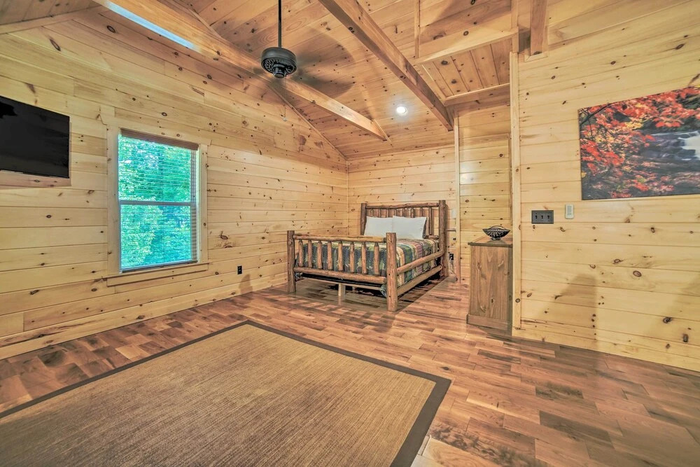 Hot Tub, Pool Access & Fire Pit: Gatlinburg Cabin