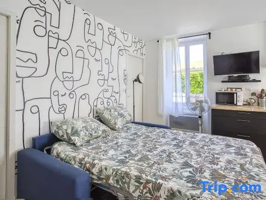 2BR 500sq Comic Spirit comfy feel like home