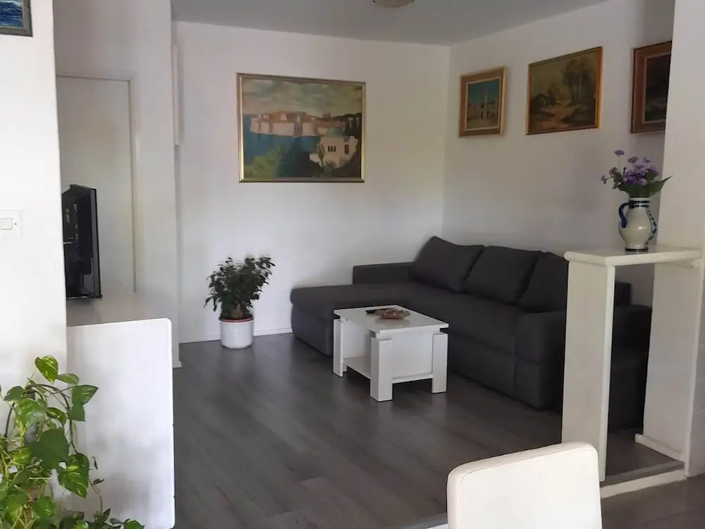 Apartment Ines