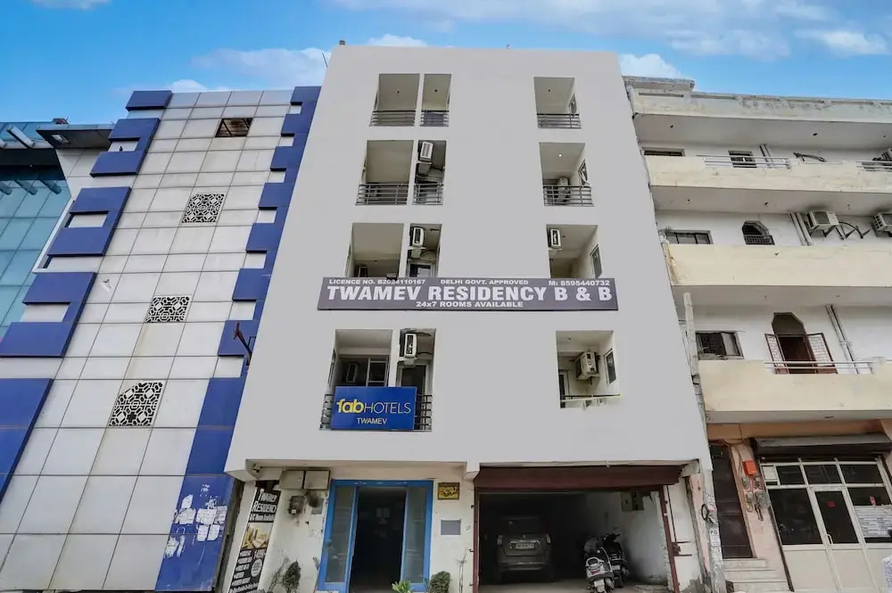 Hotel Twamev residency Uttam Nagar couple friendly