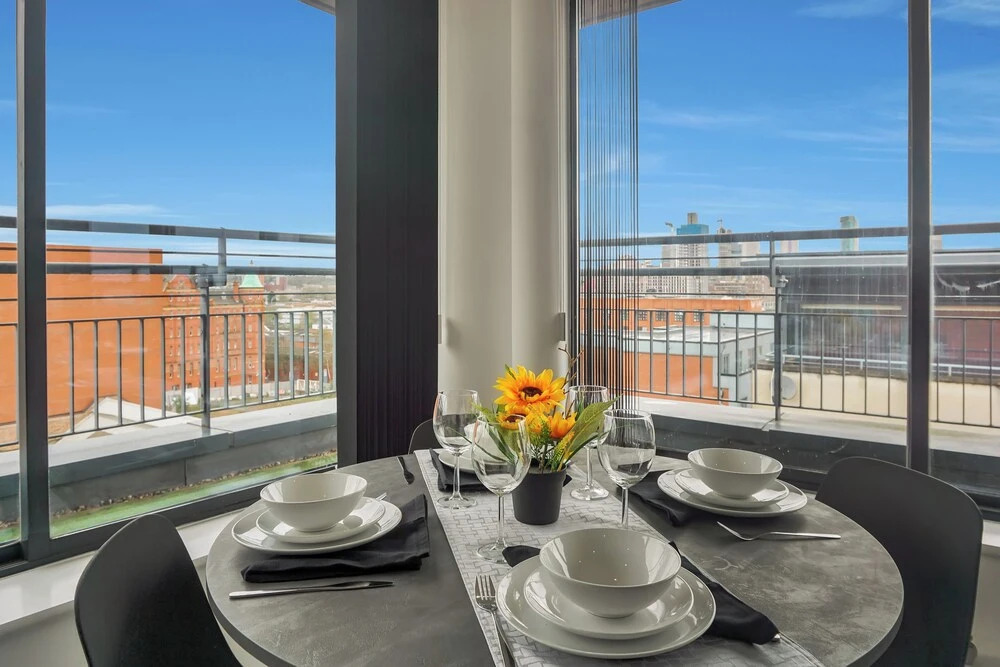 2 Bed Penthouse-sleeps 4 With Wraparound Balcony