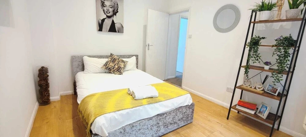 3 Bed Flat Liverpool st Spitalfields