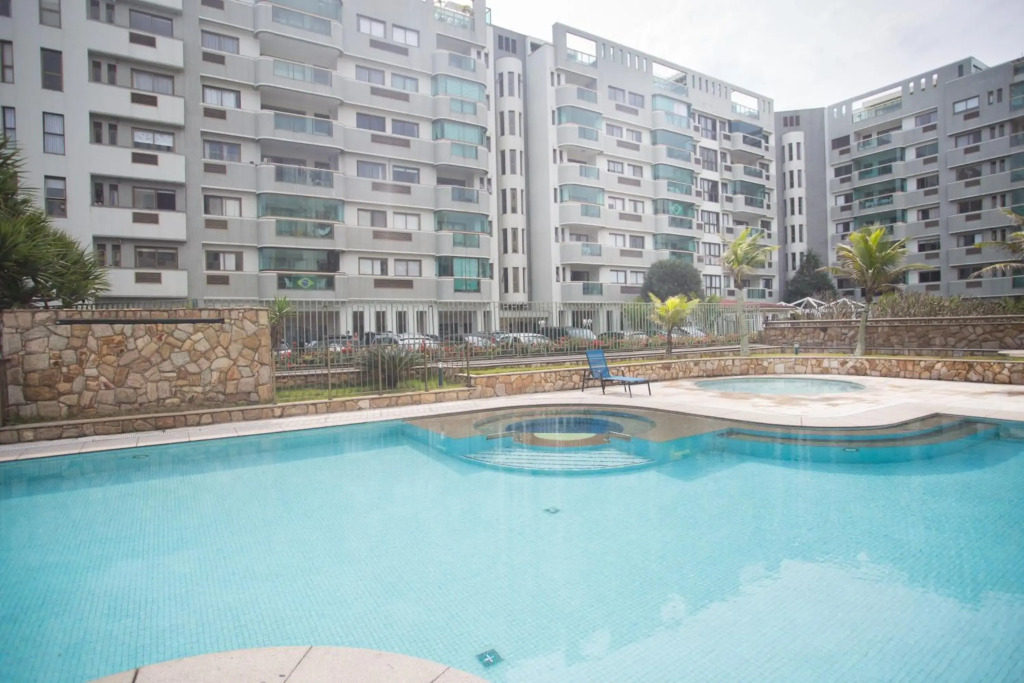 Barra da Tijuca de frente para o mar - 2 suítes até 6 pessoas em camas