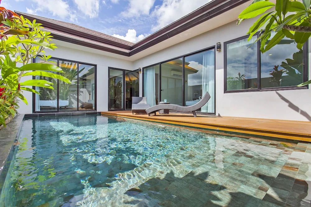 Natural Villa by Holiplanet
