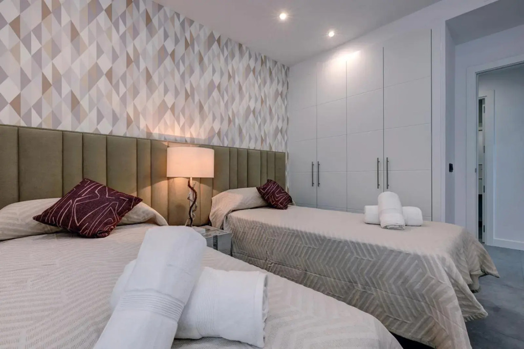 Brand New, Luxurious Ground Floor Apartment in Mirador de Estepona Hills