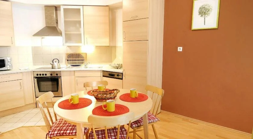 Leda Apartments