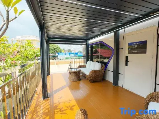Luxury Capsule House Phuket