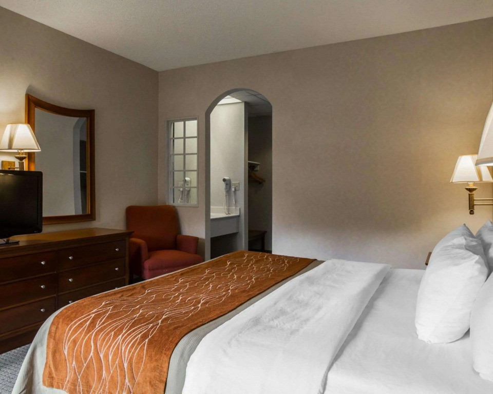 SureStay by Best Western Cherokee on the River