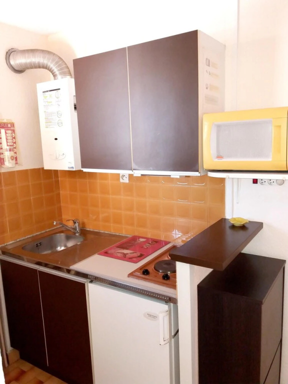 Studio in Agde, With Wonderful City View, Terrace and Wifi - 150 m Fro