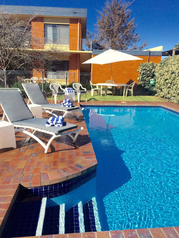 Parkview Motor Inn and Apartments