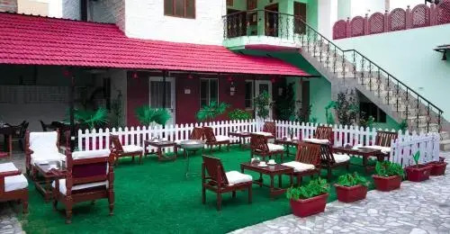 Dhillon House