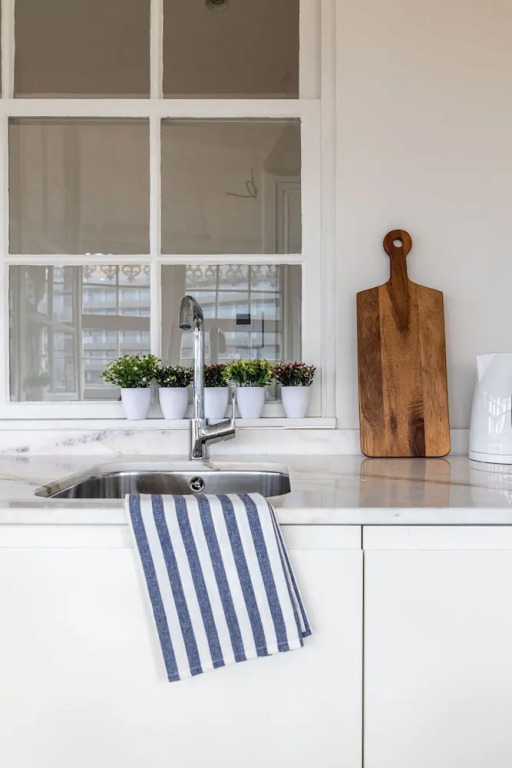 Gaia22 · Gaia's Deluxe Apartment 3 BD Stunning Views