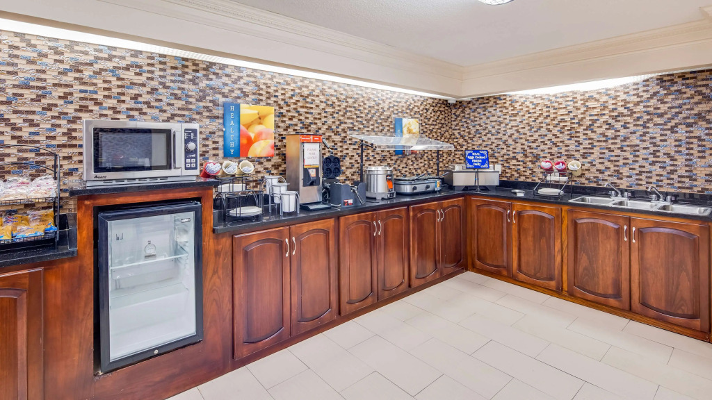Best Western Inn & Suites of Macon