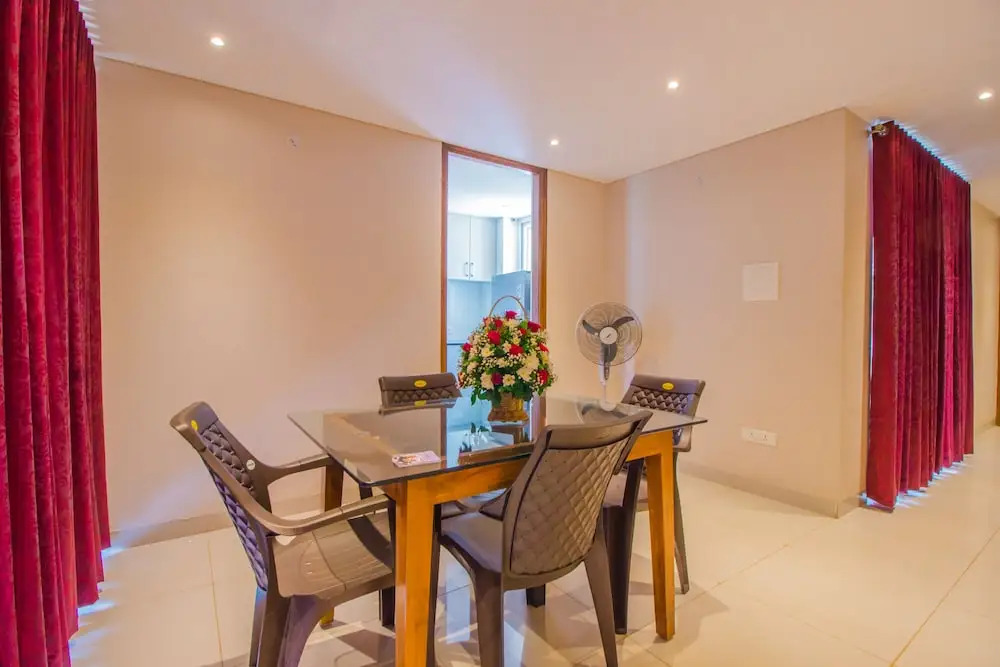 OYO 14986 Home Charming 1 BHK Miramar