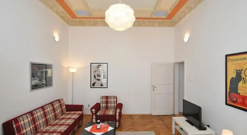 Foerster Apartments