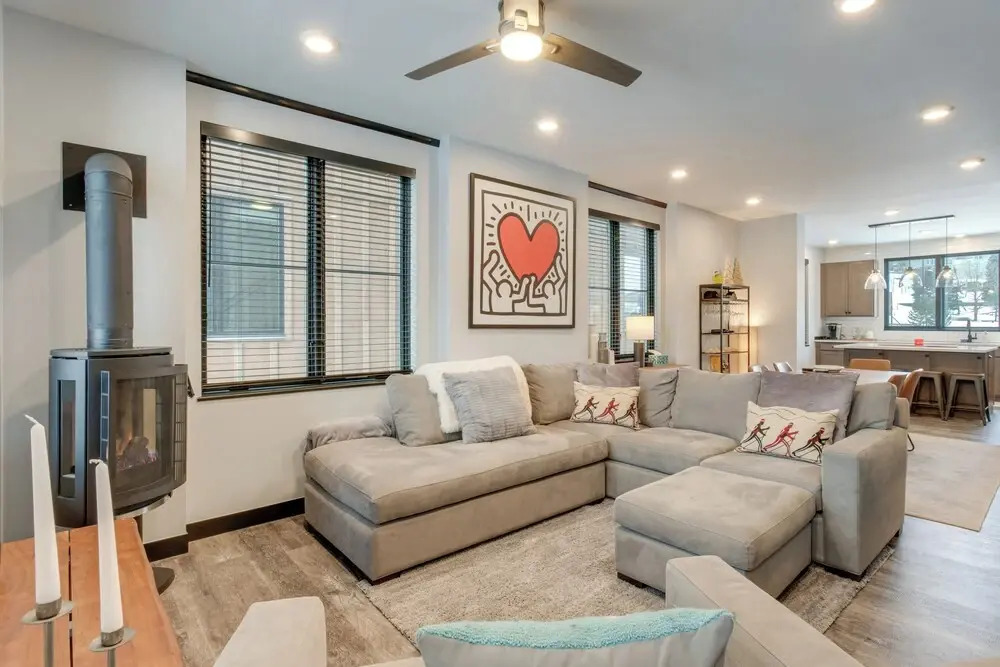 Rooftop Hot Tub + Views: Townhome in Winter Park