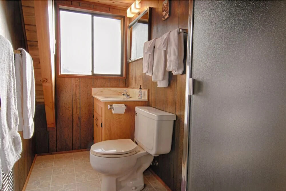 Classic Tahoe Bunkhouse Style Cabin #193