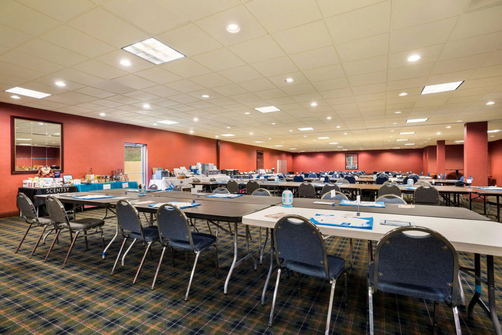 Quality Inn & Suites Syracuse Fairgrounds