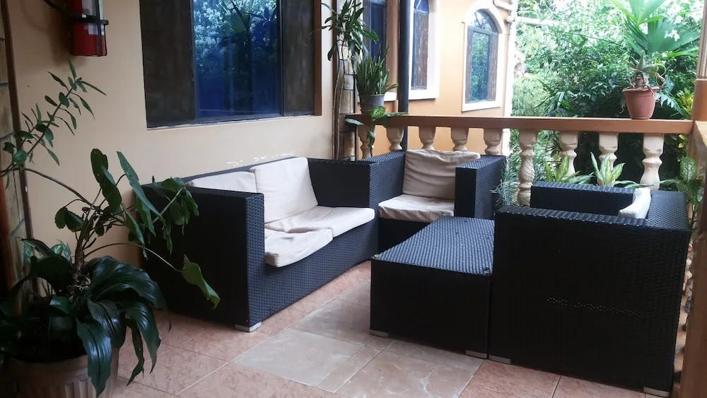 Penthouse Inn