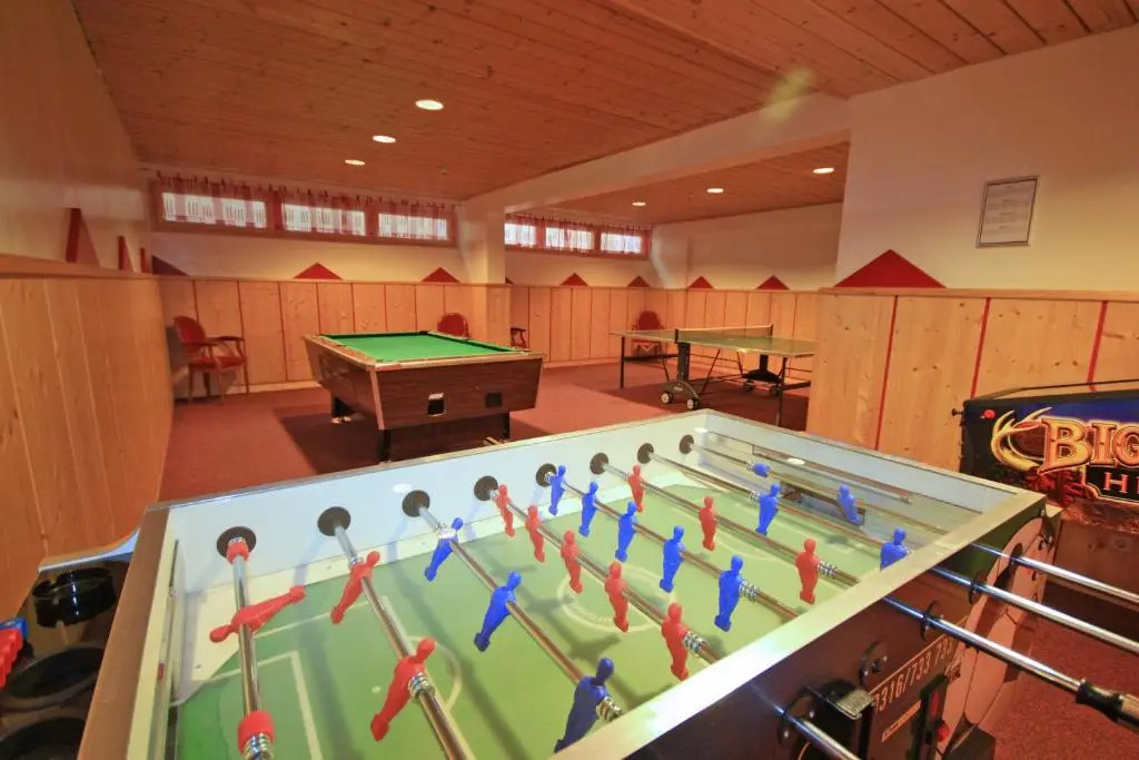 Alpine Club Resort