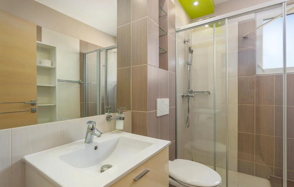 Amazing Apartment in Njivice With Wifi and 3 Bedrooms