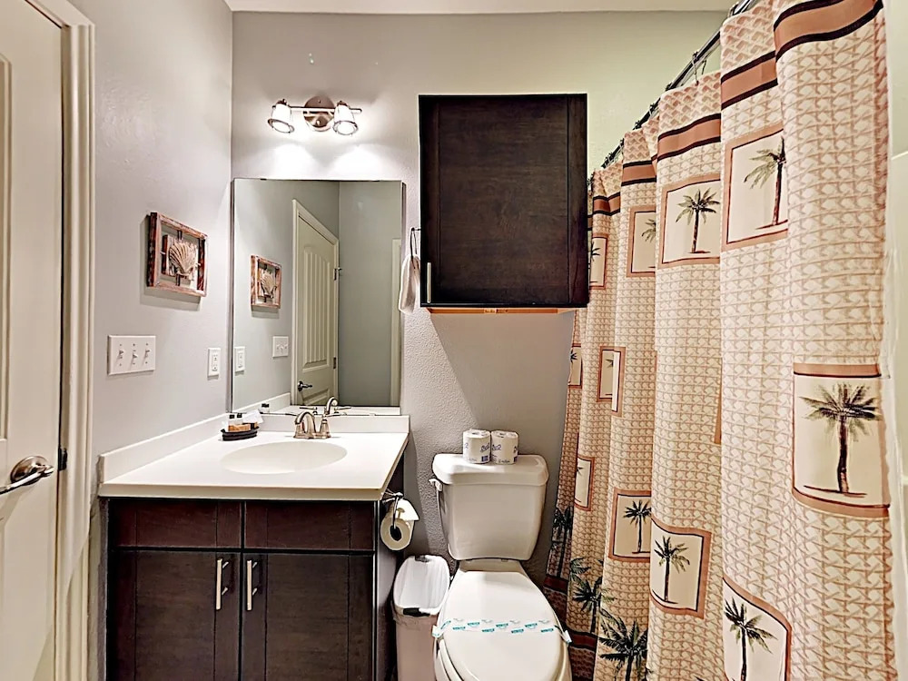 Shorely Our Paradise - 4 Br Townhouse