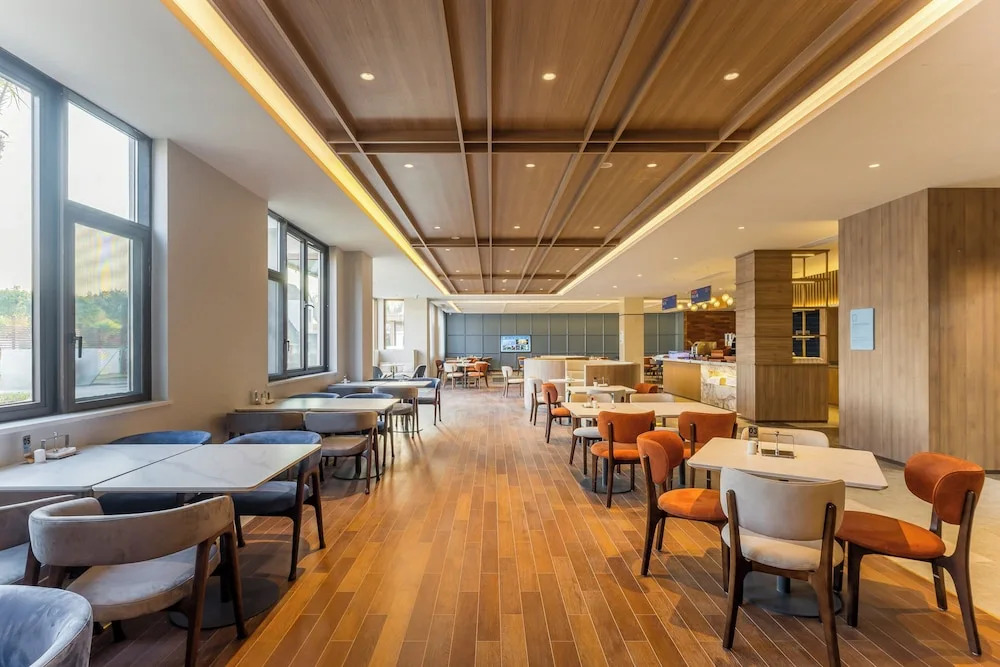 Holiday Inn Express Yuhuan Wetland Park by IHG