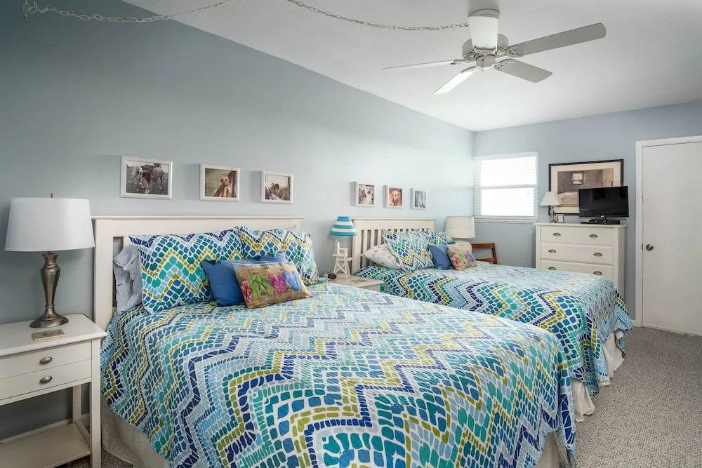 Salty Hippo - 2Br Condo