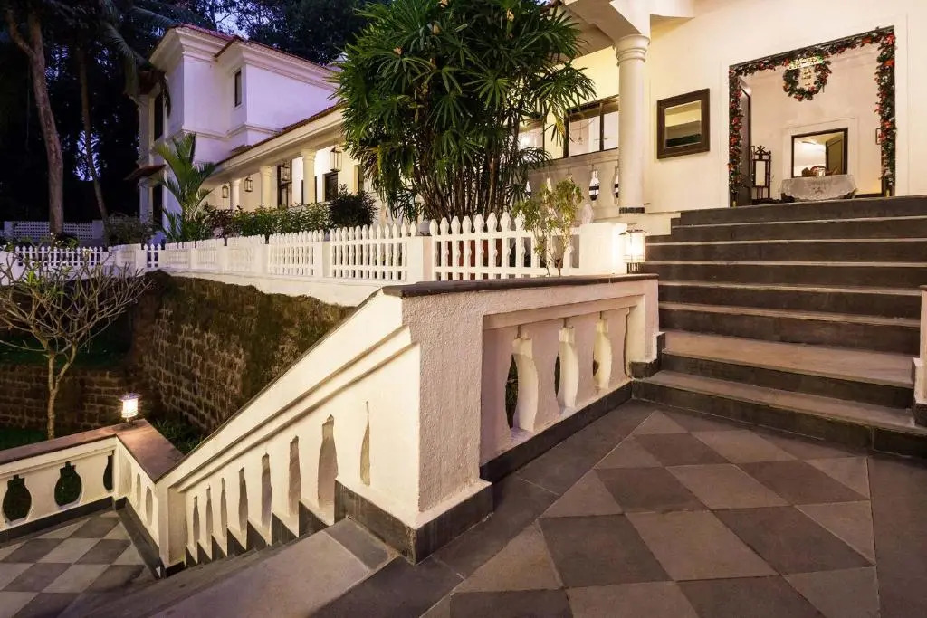 StayVista at La Bougainvillea with Heritage Home