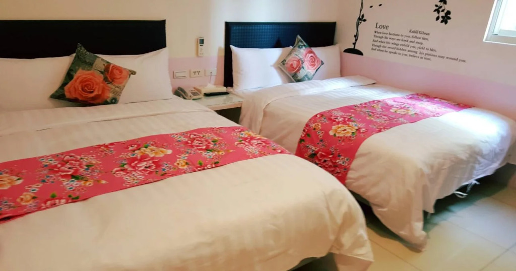 Happy Holiday Hotel