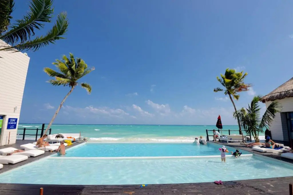 Deluxe Suite Beachside, Private Beach Club and Golf